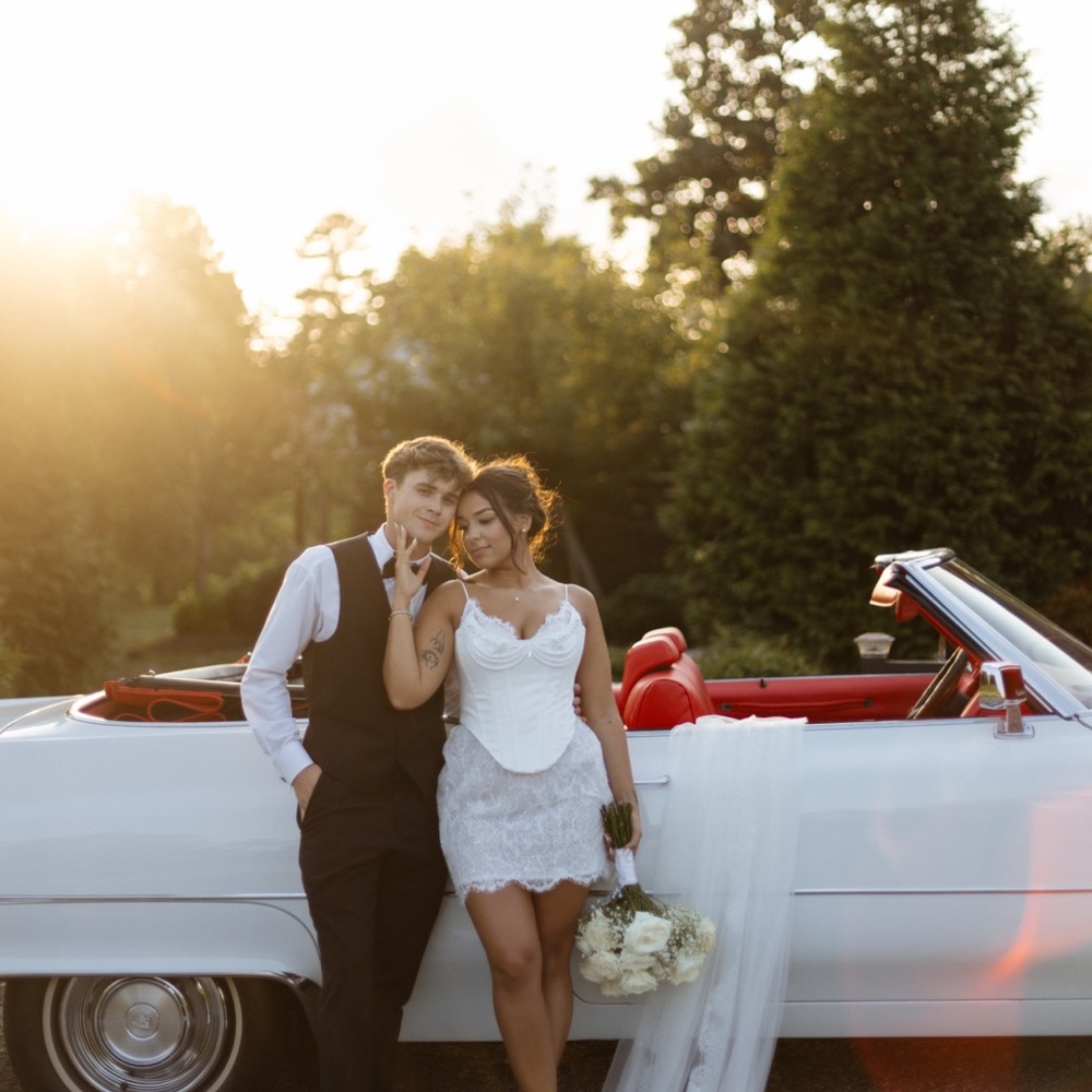 Elegant White Lace Wedding Dress